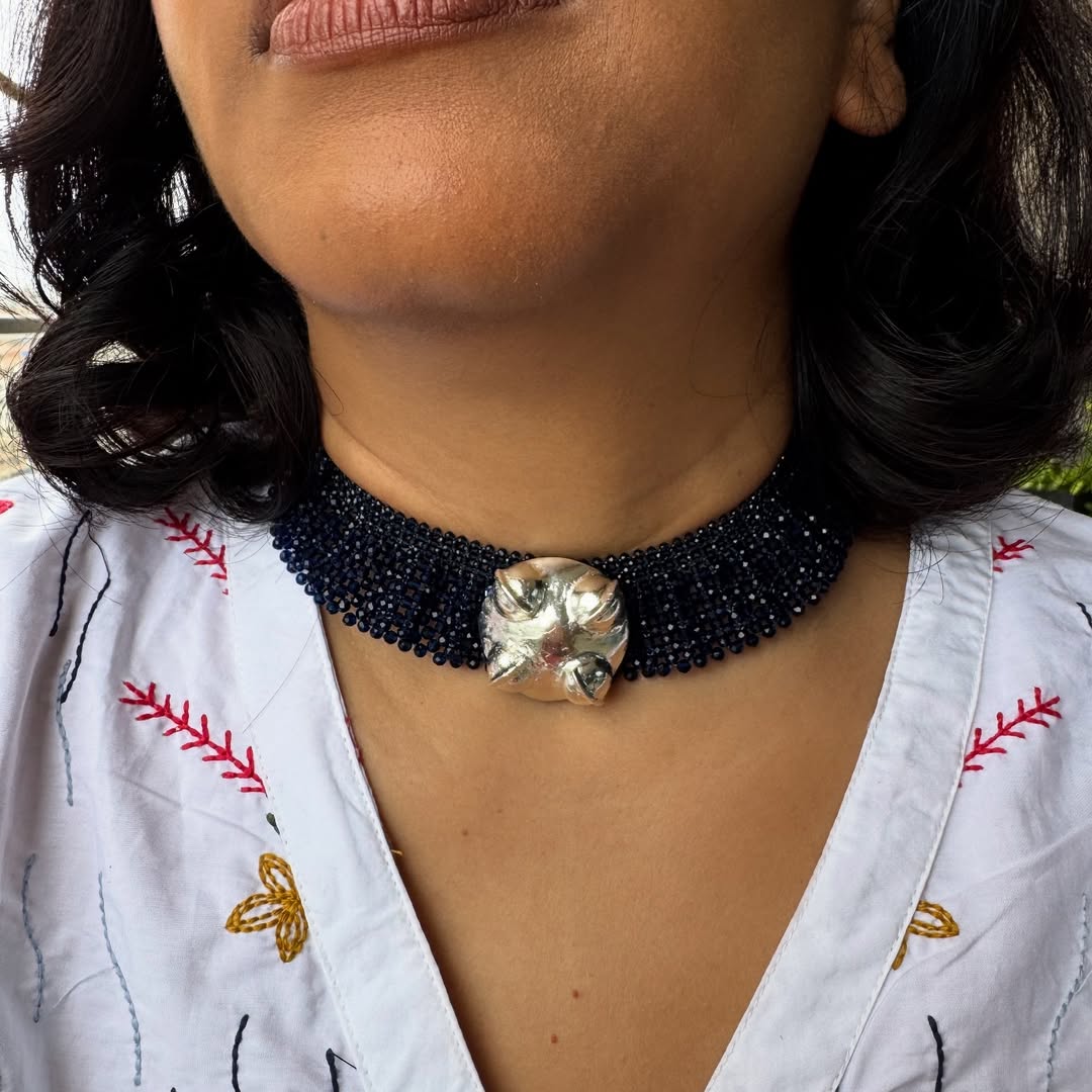 Sheild Blue Choker
