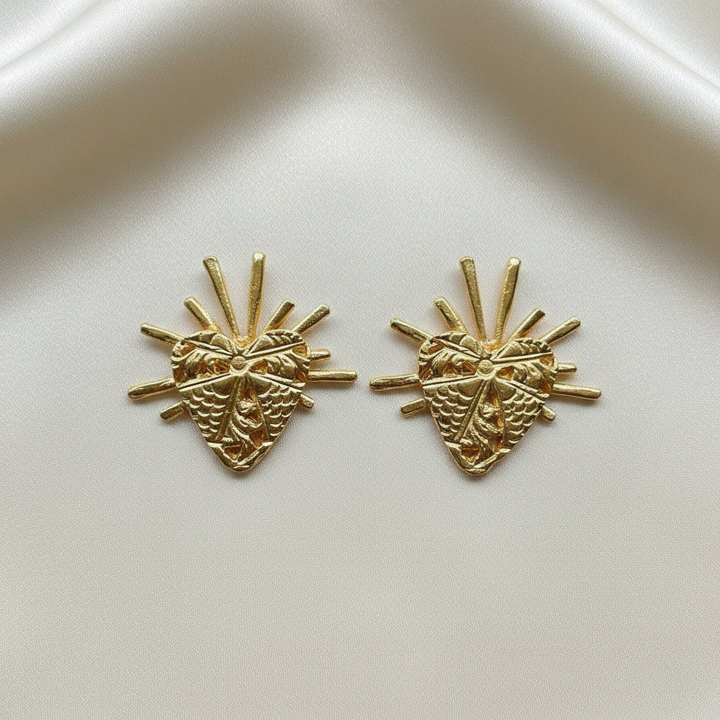 Flawless heart studs Gold