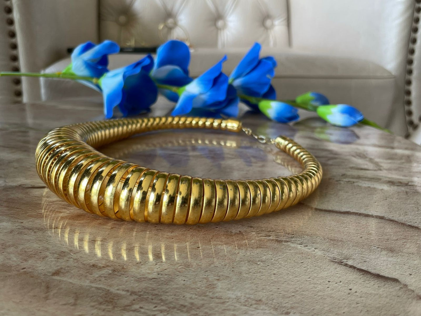 The Bond Neckpiece