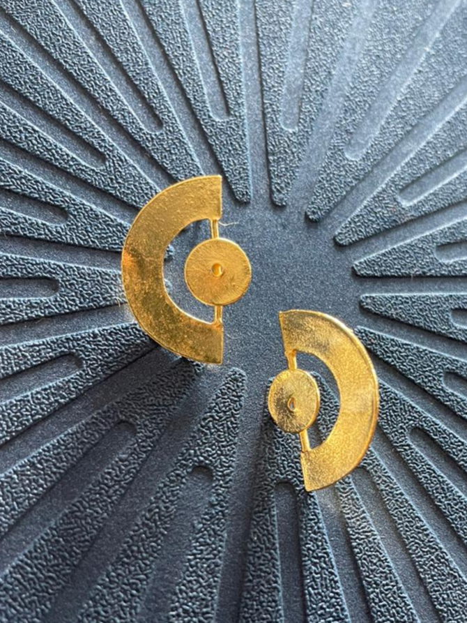 Crescent moon studs