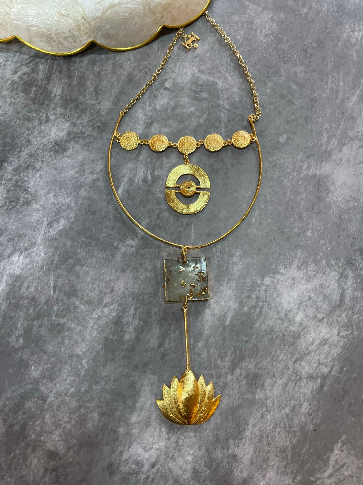 Trendy Lotus Neckpiece