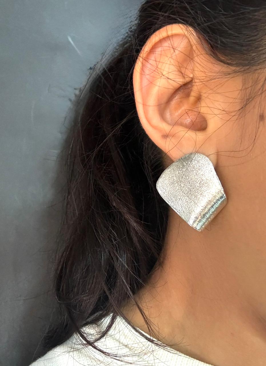 Flat Plate Silver Studs