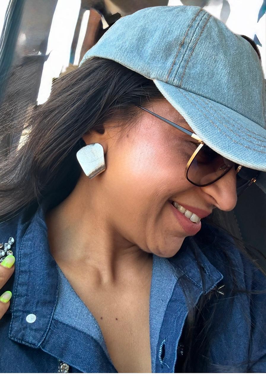 Flat Plate Silver Studs