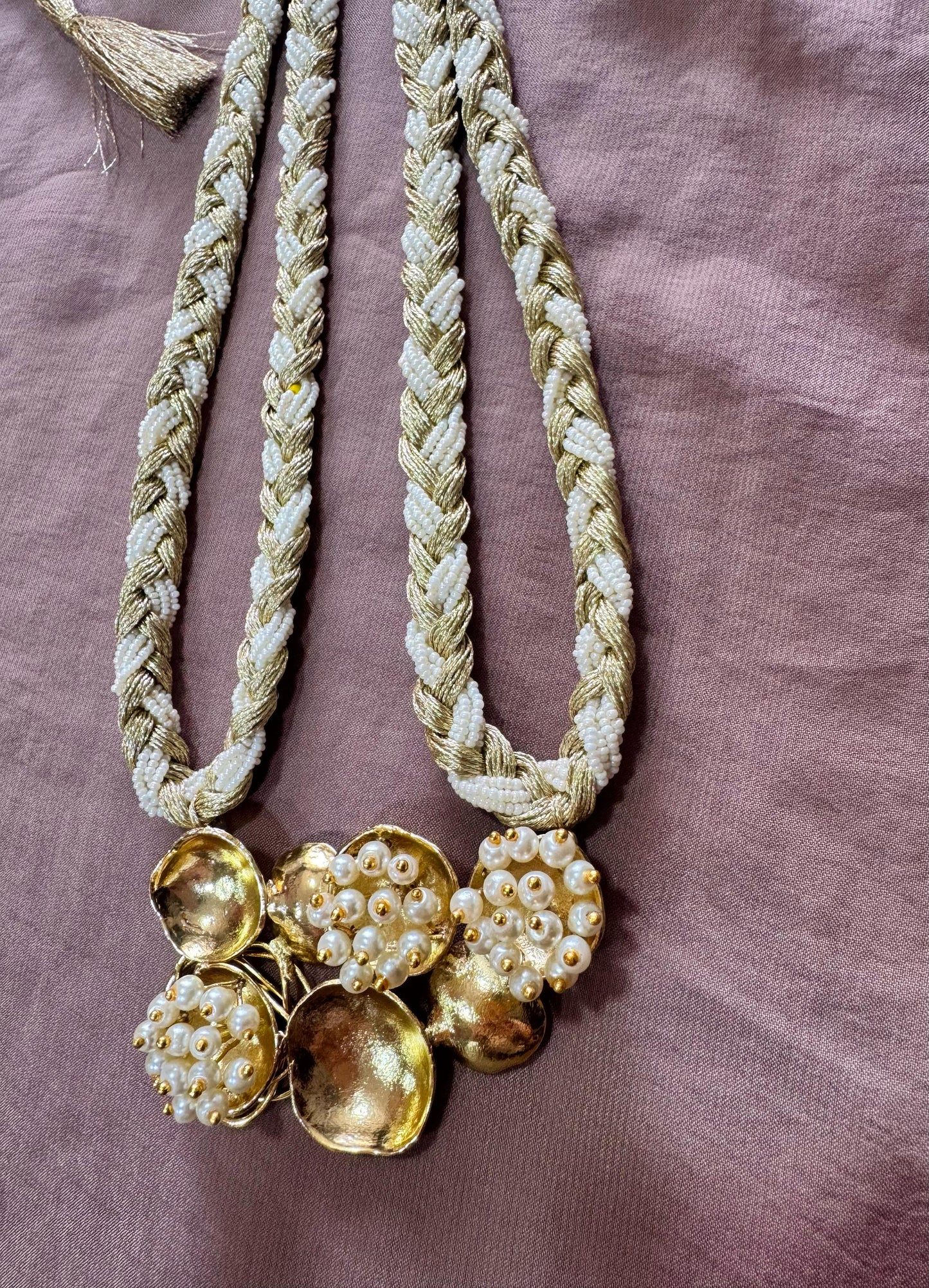 Vati Neckpiece