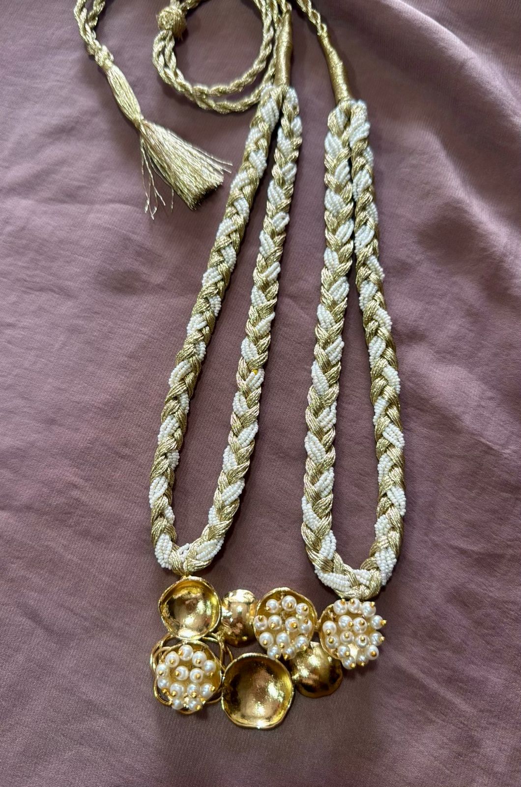 Vati Neckpiece