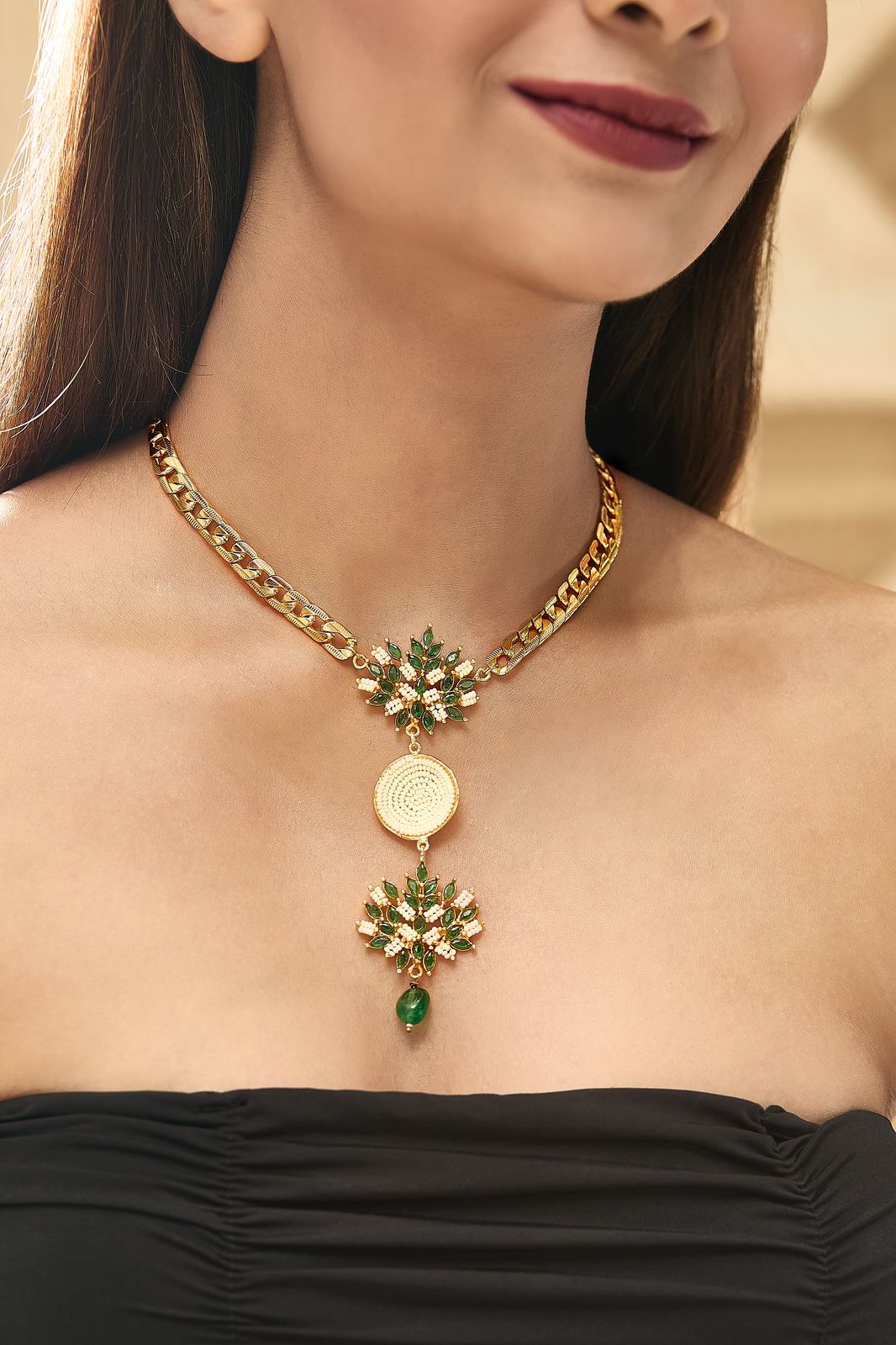 Emerald Leaf Vatii Neckpiece