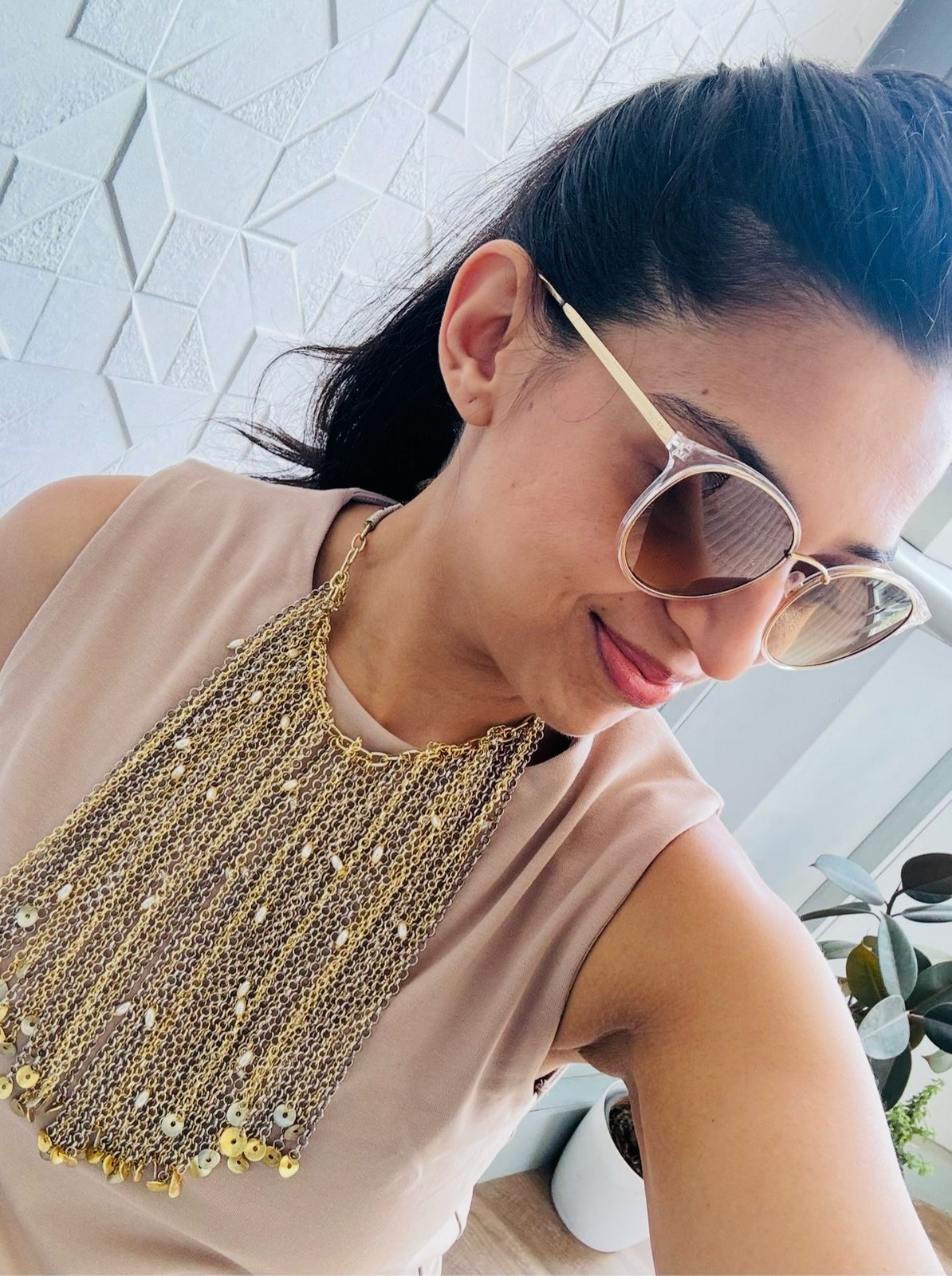 Chain Bounded Necklace