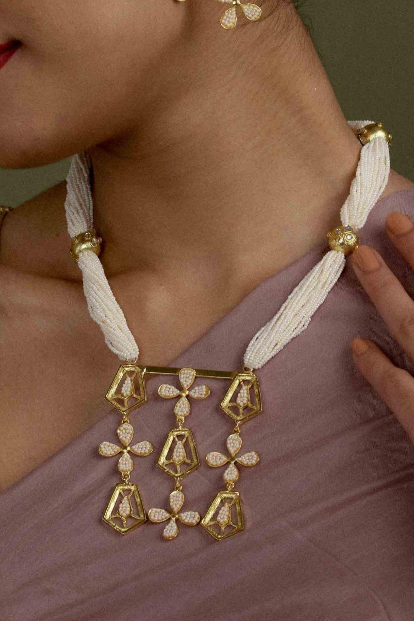 Flower Lantern Swing Neckpiece