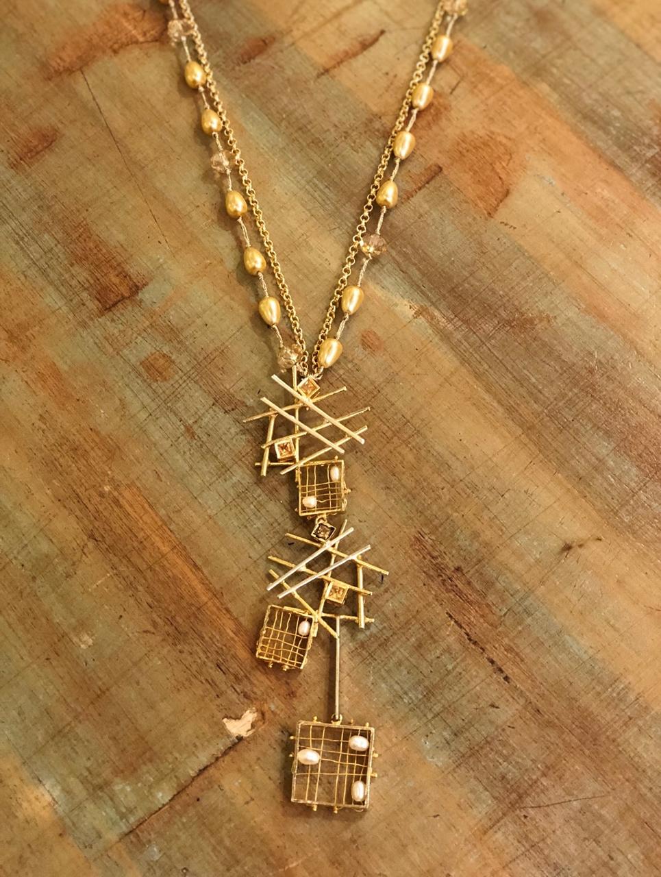 Criss Cross Zali Necklace