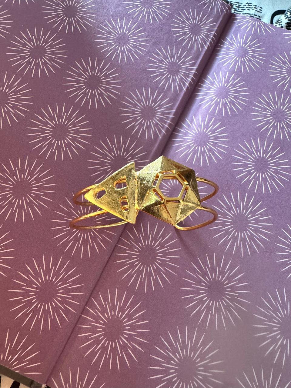 Hexatri Braclet