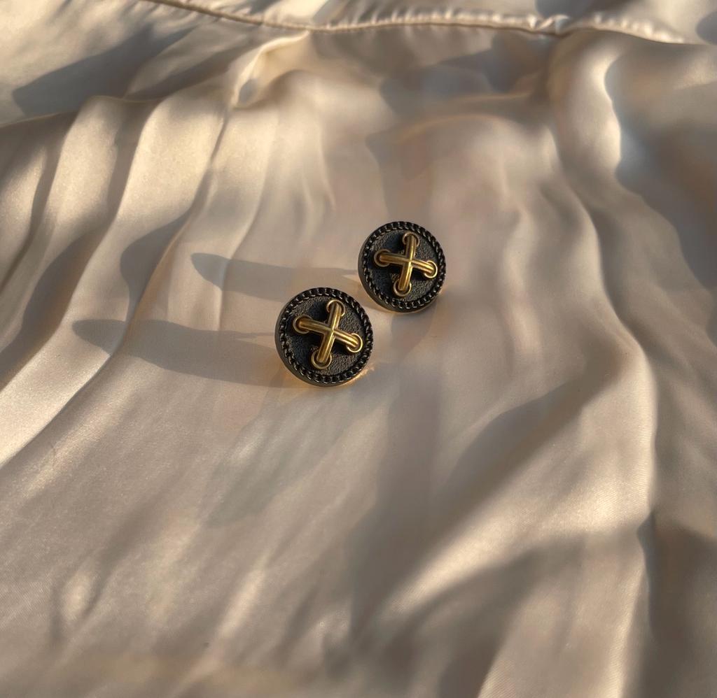Carbon Studs
