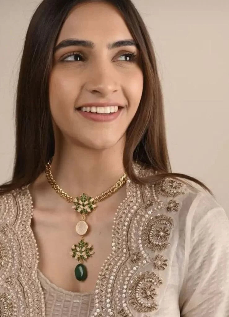 Emerald Leaf Vatii Neckpiece