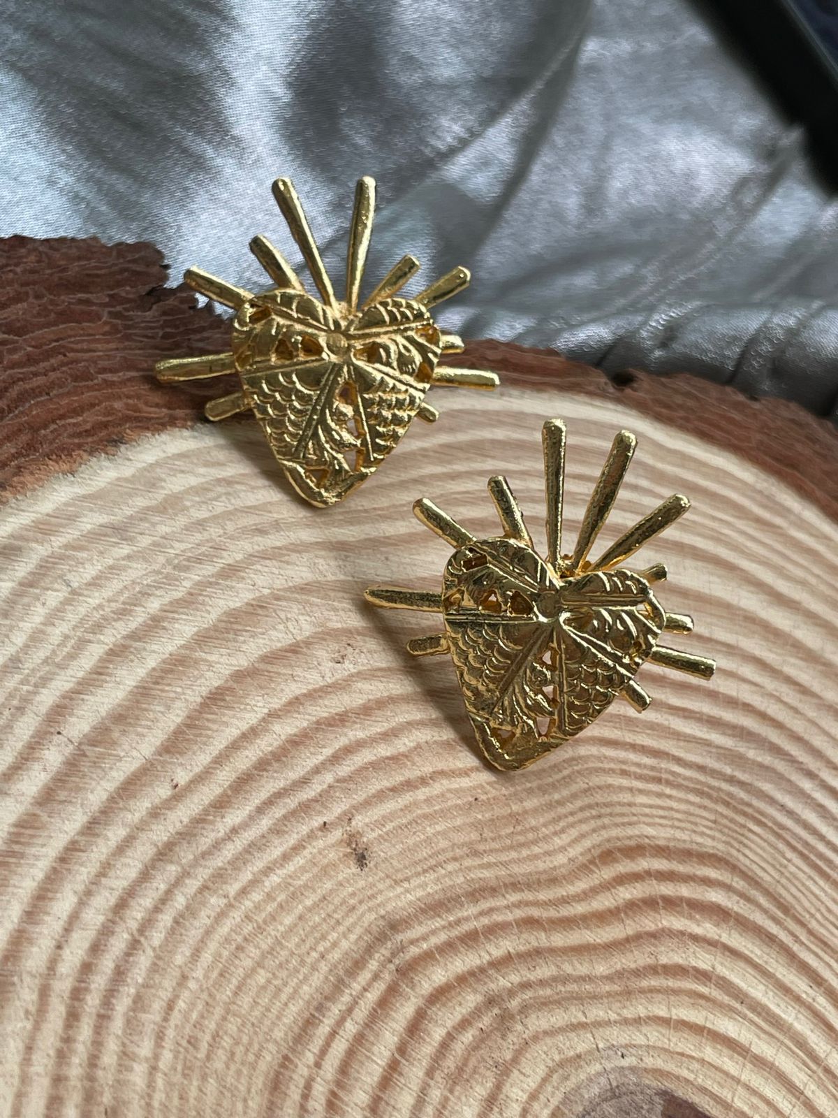 Gold Heart studs