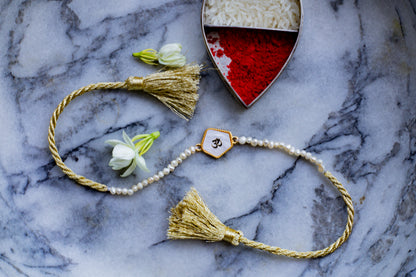 Aum Rakhi