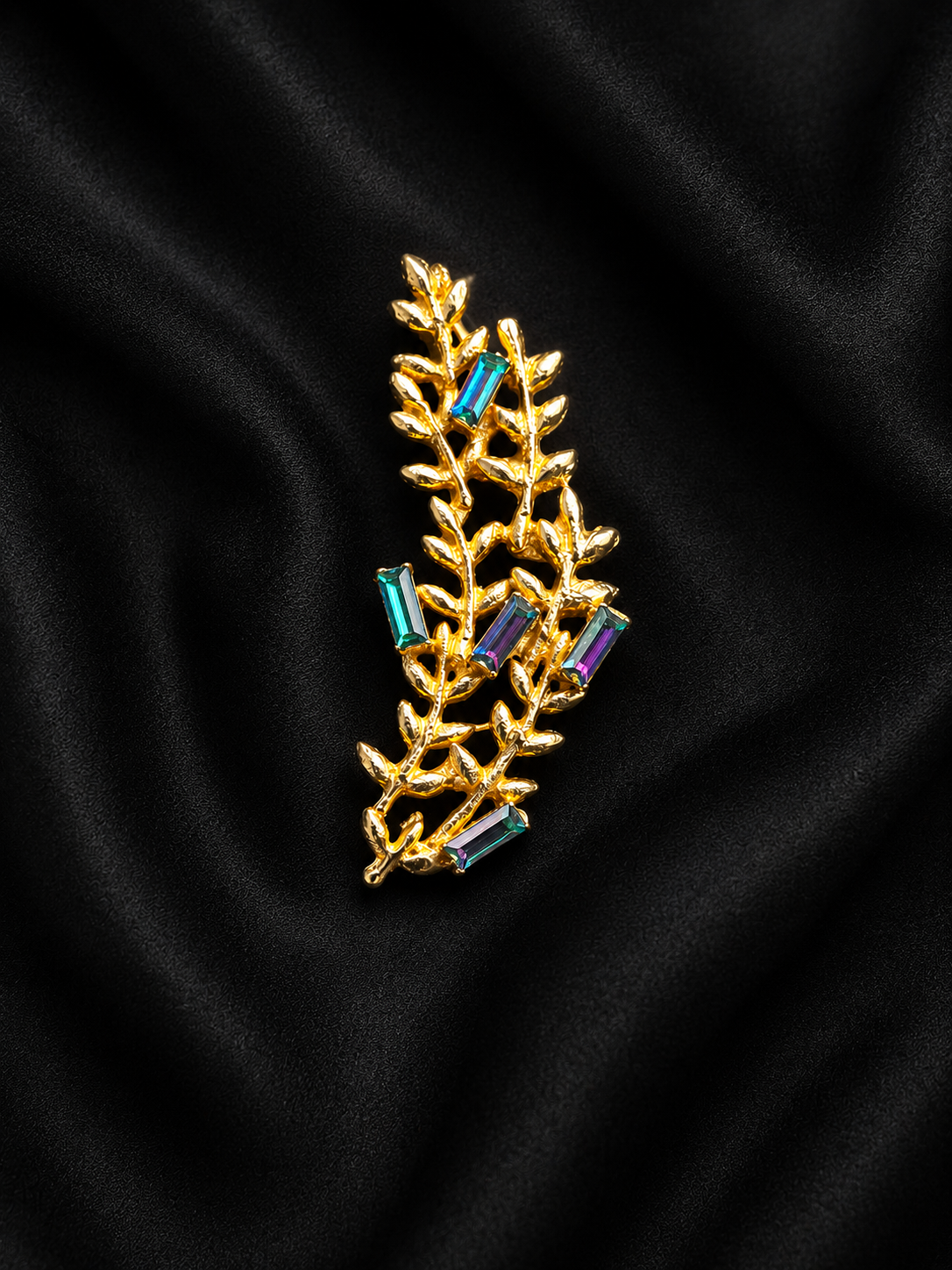 Elongated Leaf Brooch
