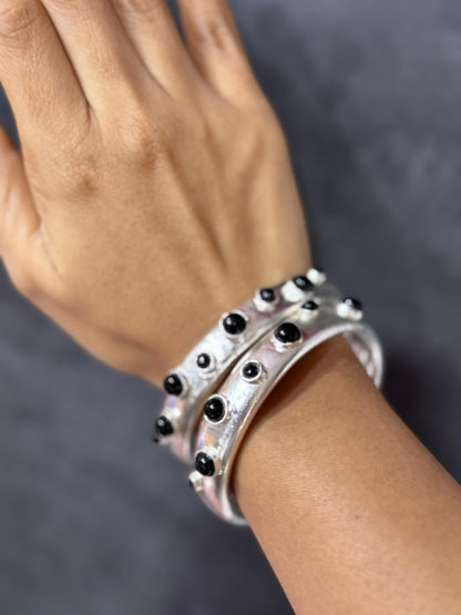 Pearl Majesty Cuff (Silver)