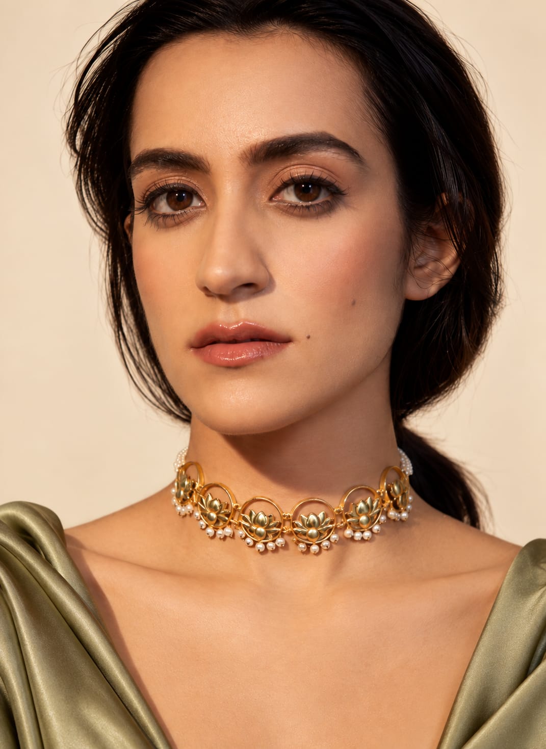 Lotus Ring Choker