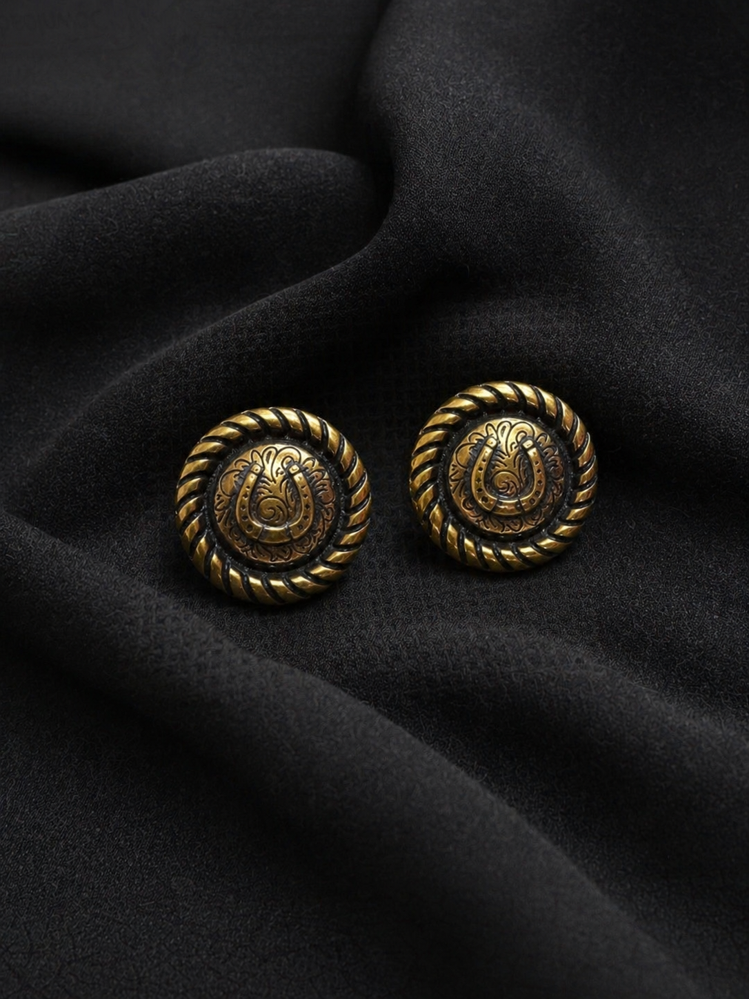Lucky Horseshoe Studs