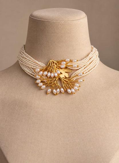 Roots Choker