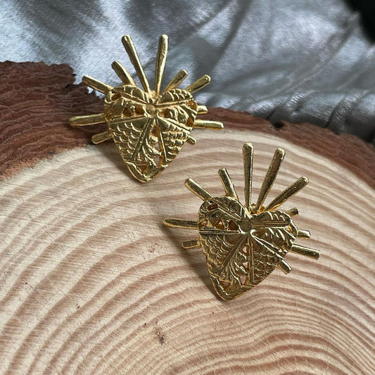 Flawless heart studs Gold