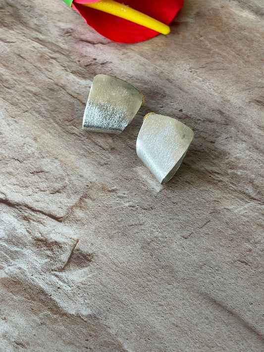 Flat Plate Silver Studs