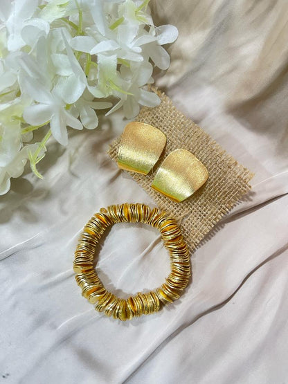 Gold Washer Bracelet