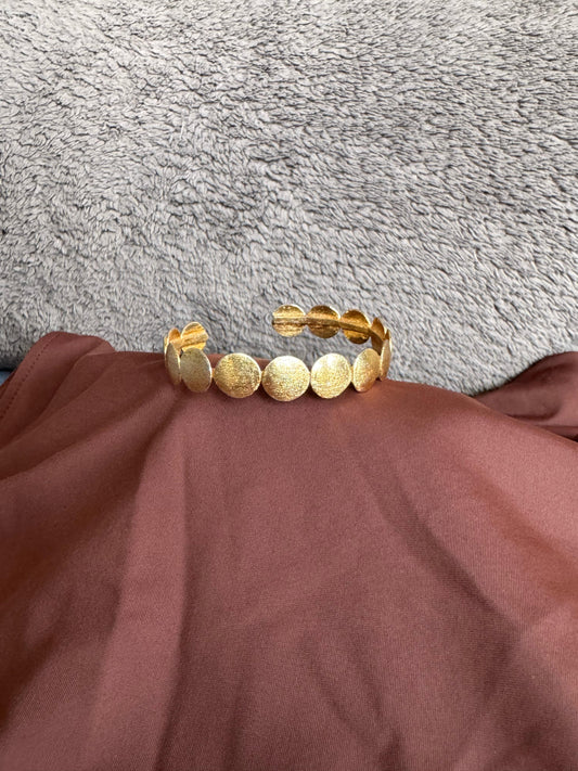Circle Gold Bracelet