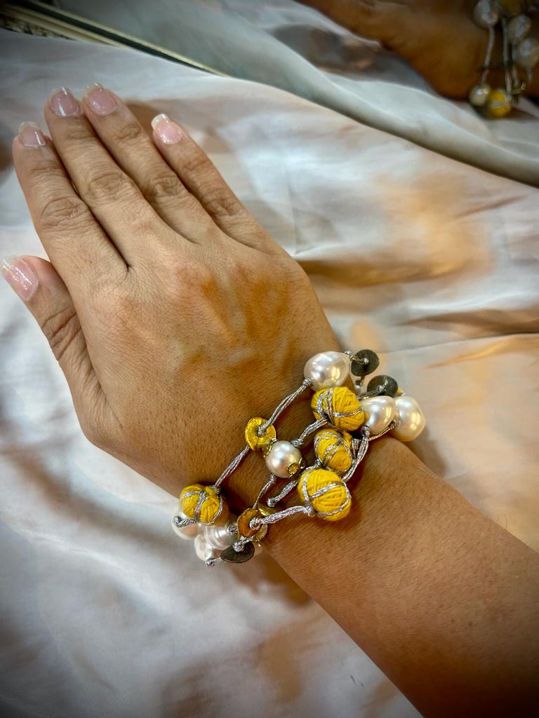 Yellow kundi braclet