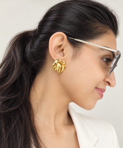 Crescent Moon Studs Gold