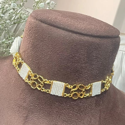 Sleek Square Choker