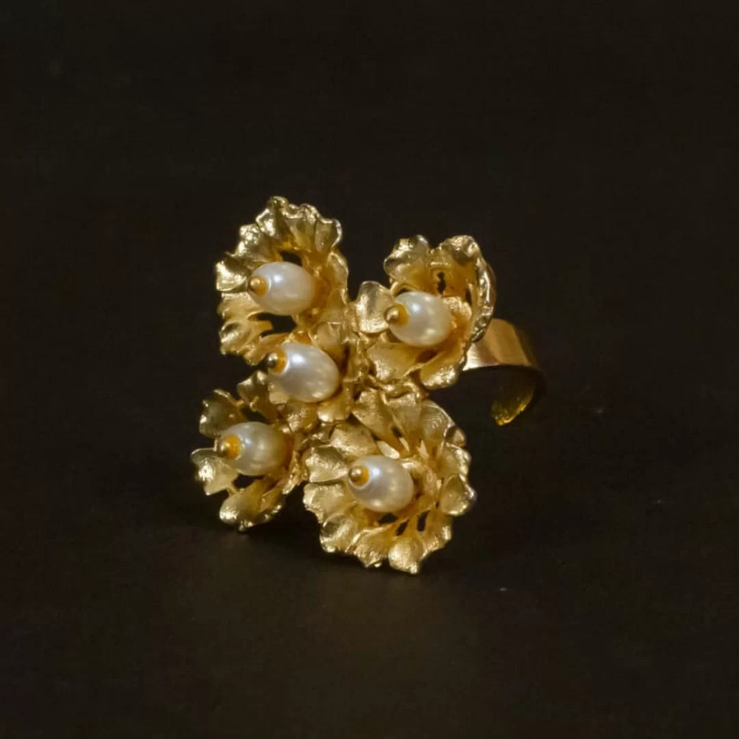 Quadro marigold ring