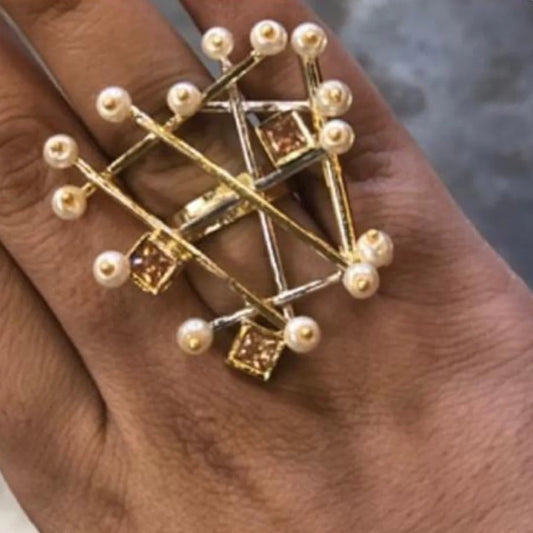 Zali Criss Cross Ring